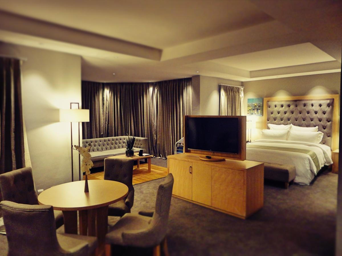The Grand Palace Hotel Singine Kamer foto